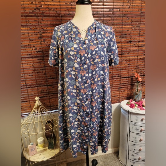 Bundle of Two Floral Print Women's Lounge Gowns - Picture 5 of 9